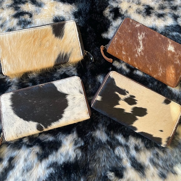 COW HIDE WALLET, VEGAN LEATHER HAIR ON HIDE - Picture 3 of 5